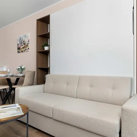Апартаменты Bright Near Centre Wita Stwosza With Air Conditioning By Renters