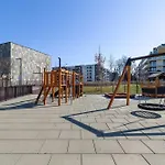 Bright Near Centre Wita Stwosza With Air Conditioning By Renters Apartament
