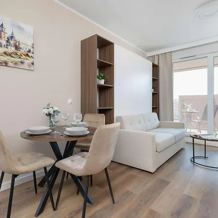 Bright Near Centre Wita Stwosza With Air Conditioning By Renters Lejlighed *